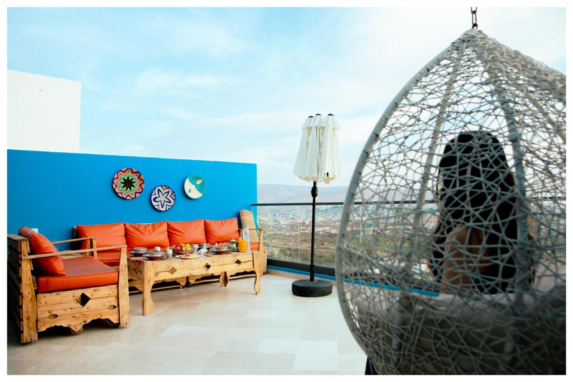 Apartment Penthouse With 360 Sea Views - 20 Min Walk To Beach *